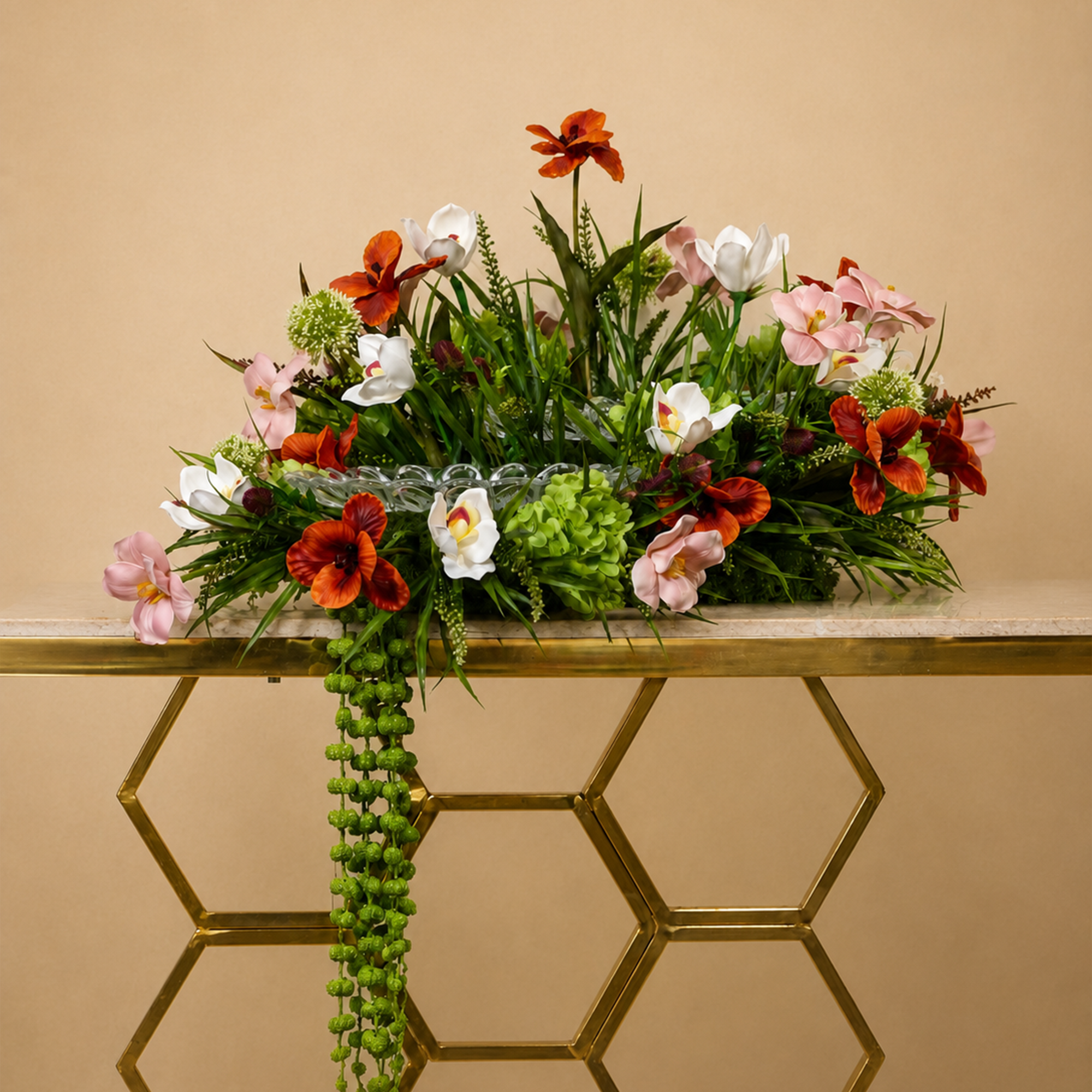 15 Tulips - 1 Sempidium Stick - 3 Punch Eringum - 4 Punch Hydrangea Green - 2 Punch Helium - 5 Green Estebla